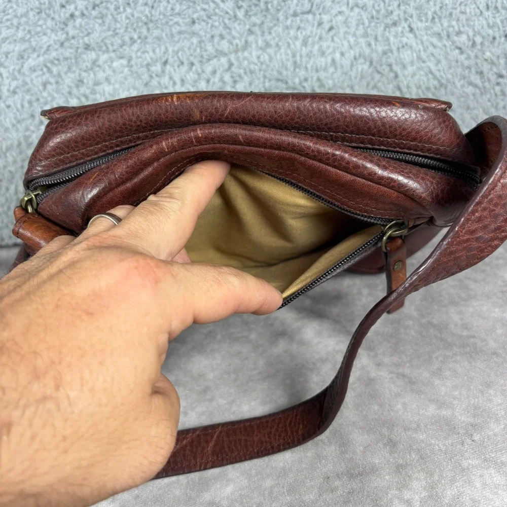 Duluth Trading Co Crossbody Bag Womens Small Brown Leather Pebbled Organizer